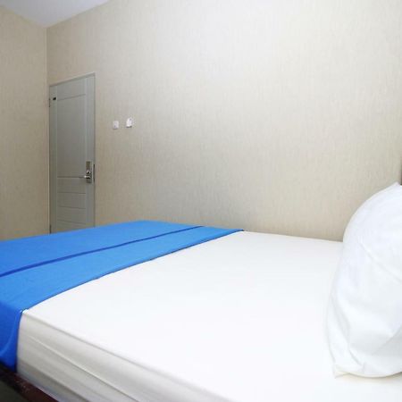 Kamar Keluarga Kampung Bali III Hostel Τζακάρτα Εξωτερικό φωτογραφία