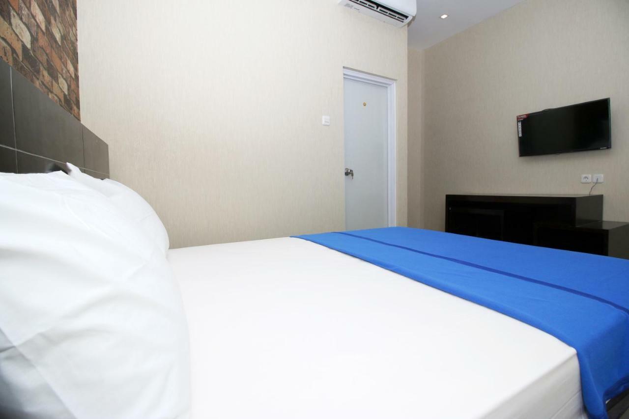 Kamar Keluarga Kampung Bali III Hostel Τζακάρτα Εξωτερικό φωτογραφία