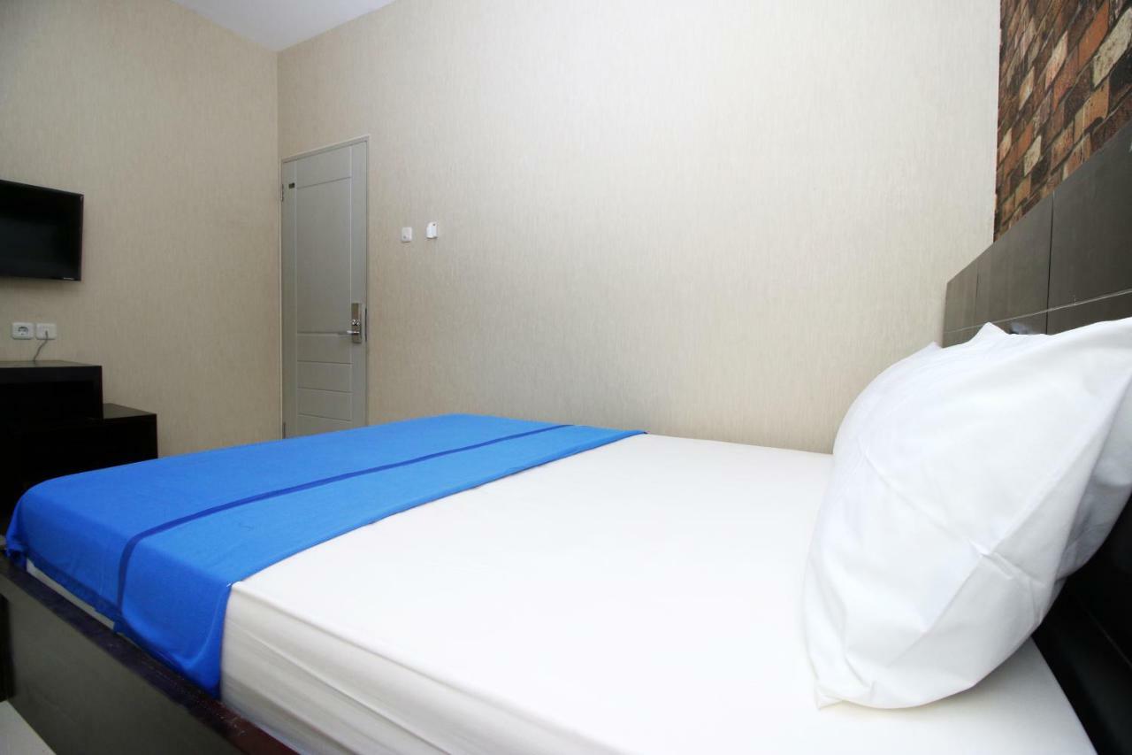 Kamar Keluarga Kampung Bali III Hostel Τζακάρτα Εξωτερικό φωτογραφία