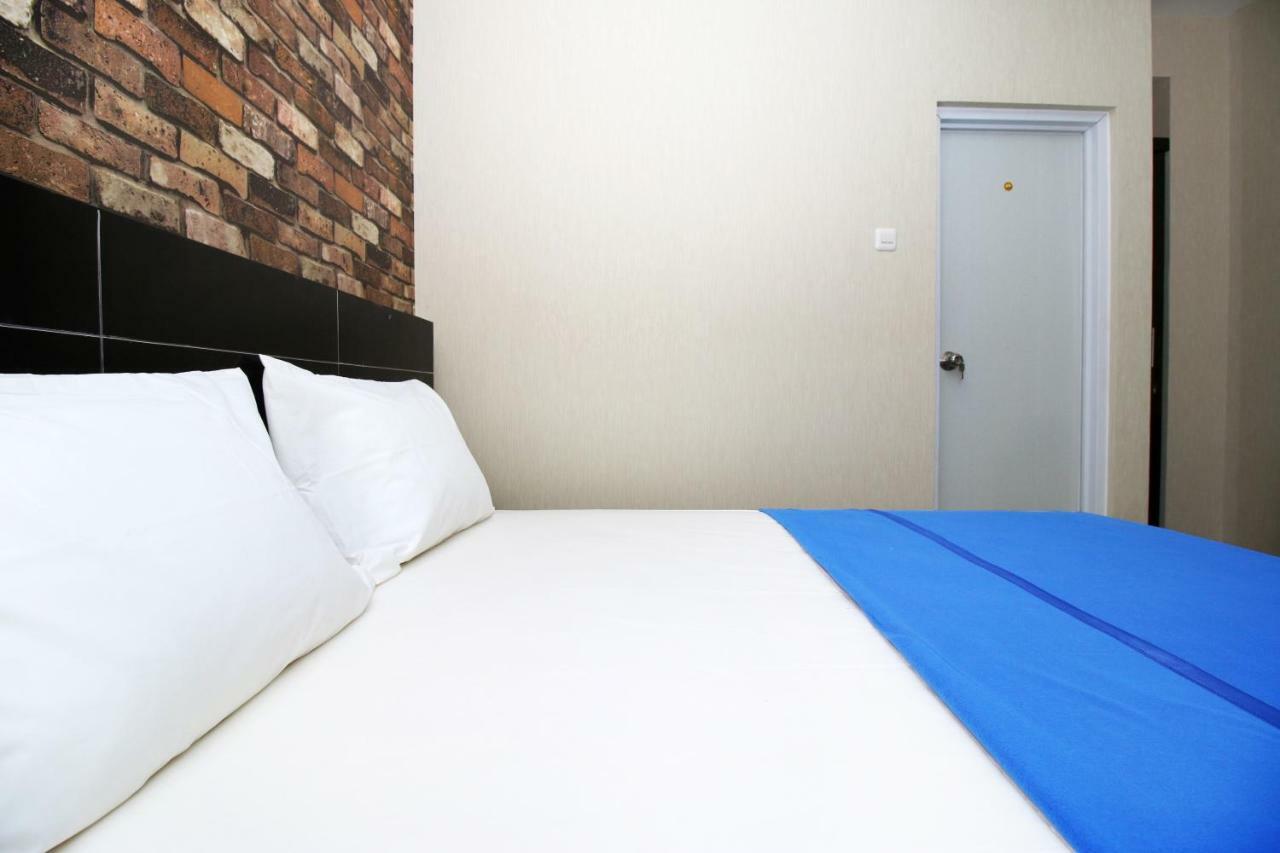 Kamar Keluarga Kampung Bali III Hostel Τζακάρτα Εξωτερικό φωτογραφία